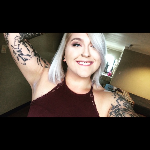 Meet your Posher, Taylor - Picture 1 of 1